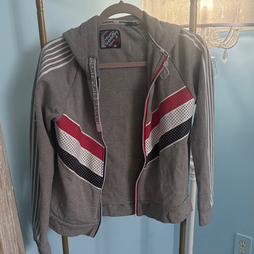 Superdry Sport Gray Apparel